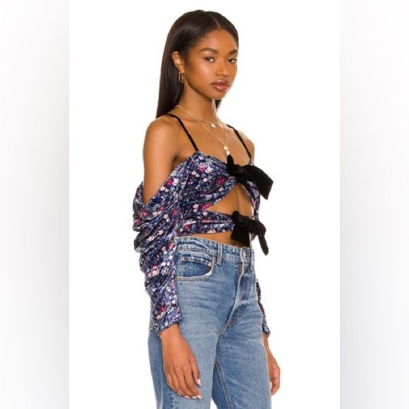 NWT Tularosa Maelie Top in Carmella Floral size small can fit up to medium - Picture 3 of 12